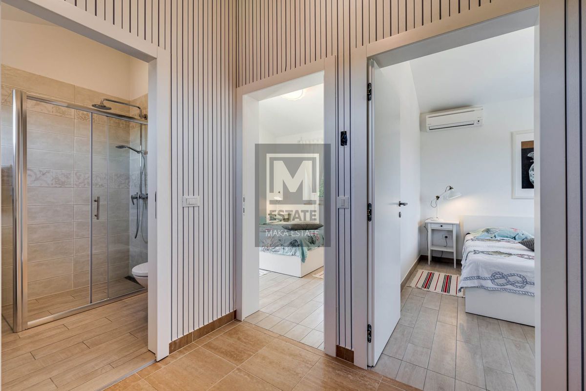 Parenzo, dintorni, bella casa con piscina in un posto tranquillo!