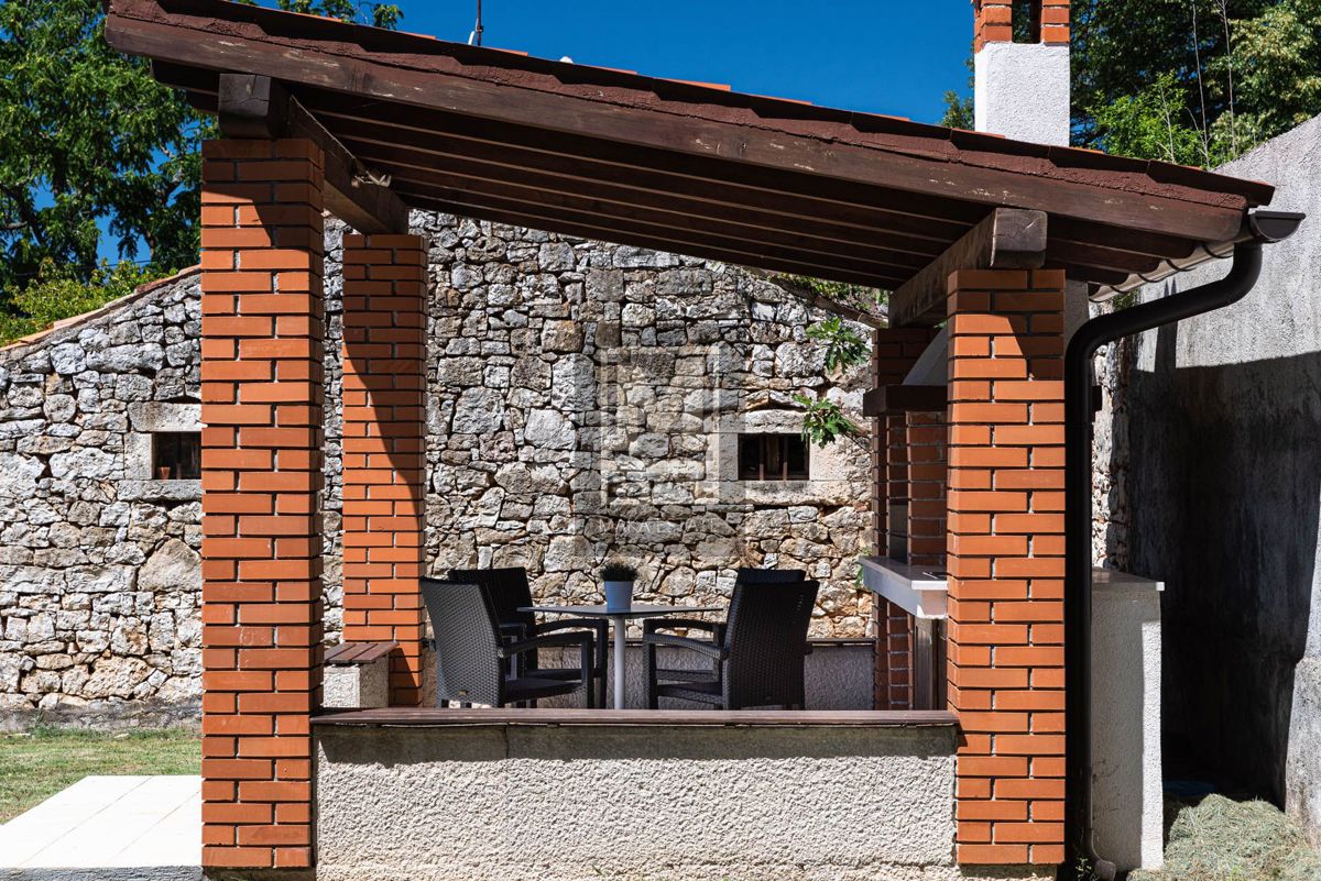 Parenzo, dintorni, bella casa con piscina in un posto tranquillo!