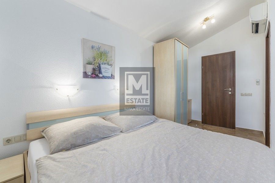 Cittanova, dintorni, casa a schiera con piscina e 3 camere da letto
