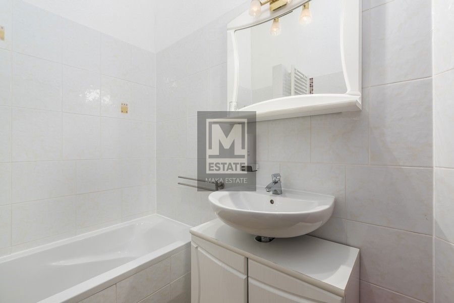 Cittanova, dintorni, casa a schiera con piscina e 3 camere da letto