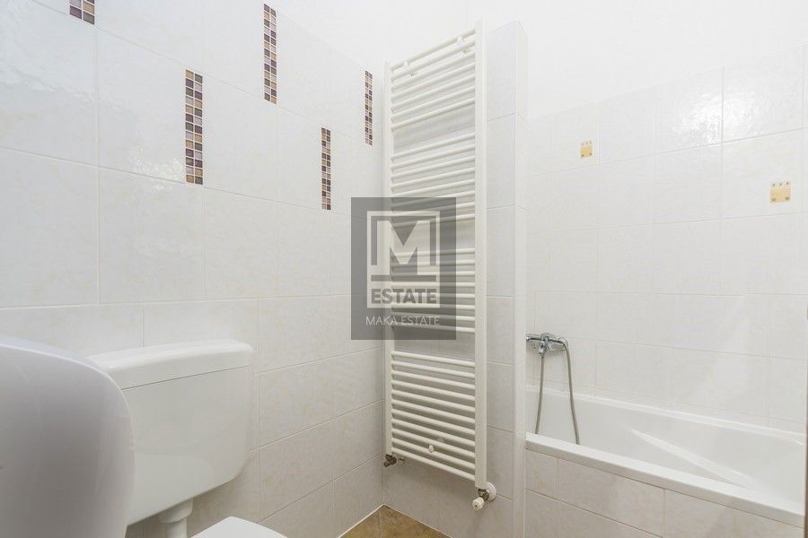 Cittanova, dintorni, casa a schiera con piscina e 3 camere da letto