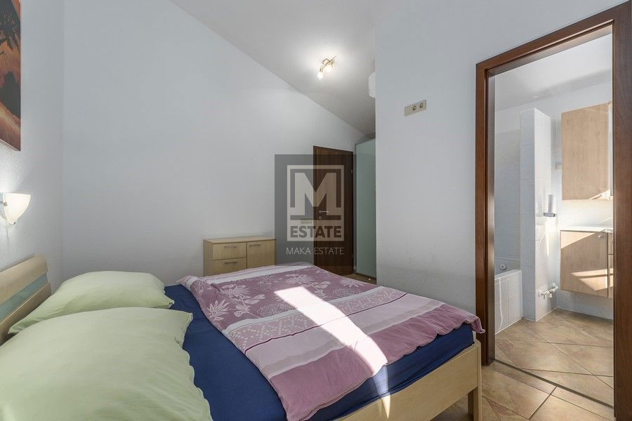 Cittanova, dintorni, casa a schiera con piscina e 3 camere da letto