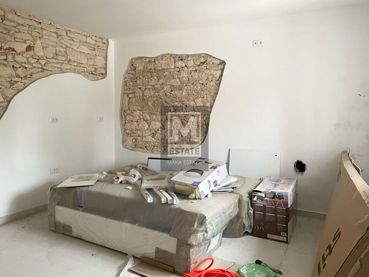 Istria, Medolino, casa con tre appartamenti con vista mare!