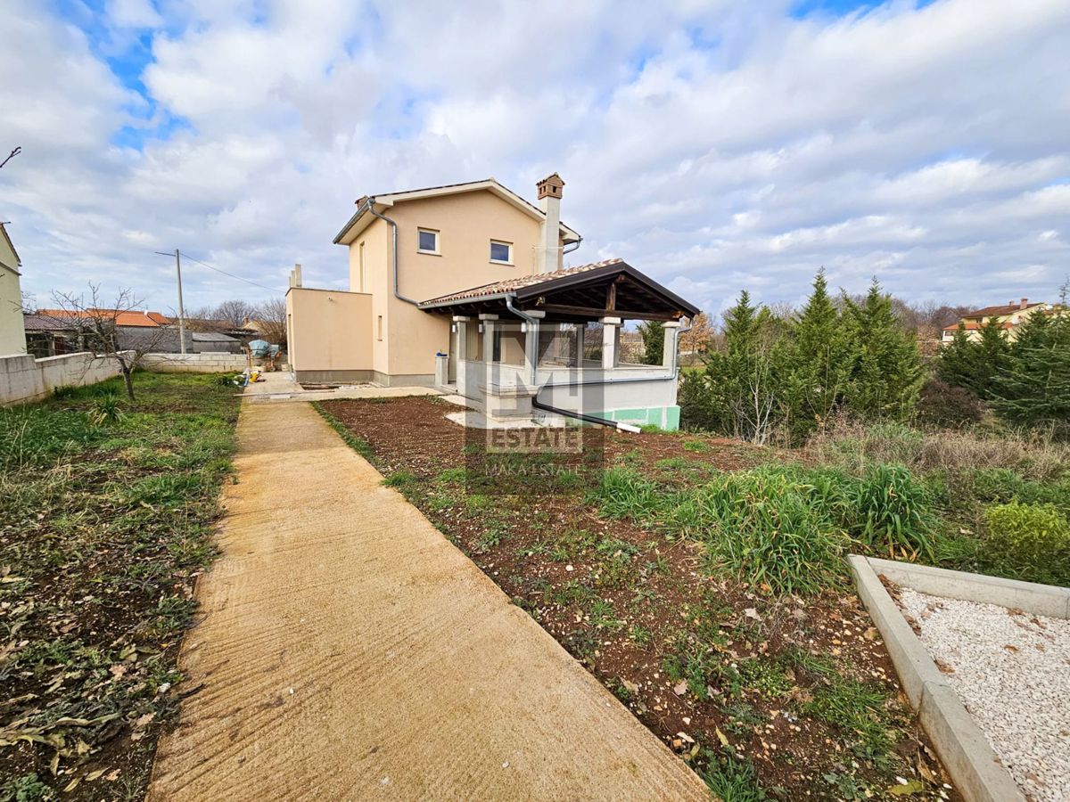 Parenzo, dintorni, casa con ampio giardino!