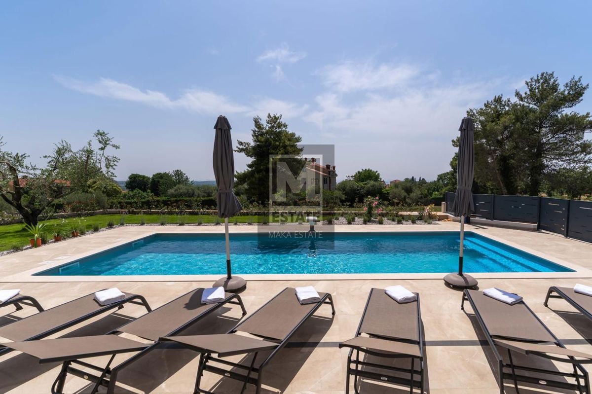 Parenzo, dintorni, villa moderna con vista mare!