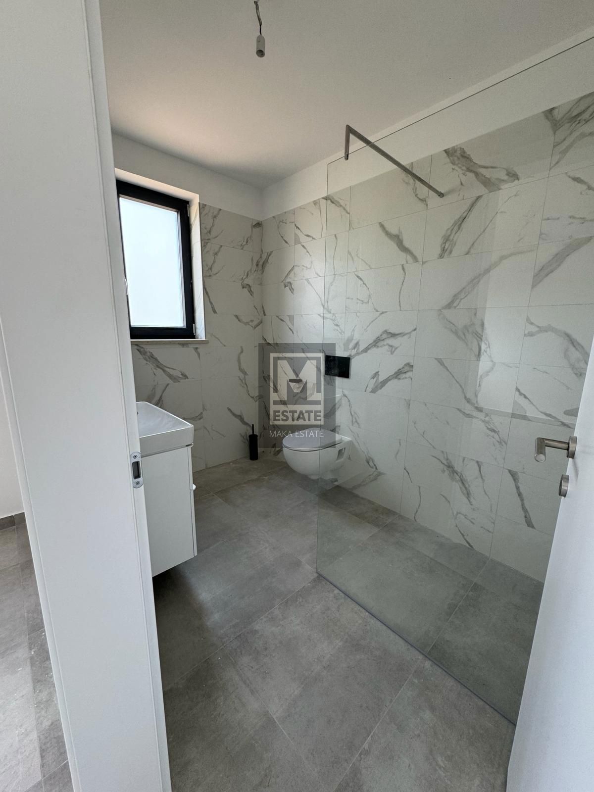 Parenzo, dintorni, Casa ad un piano con piscina in una posizione tranquilla