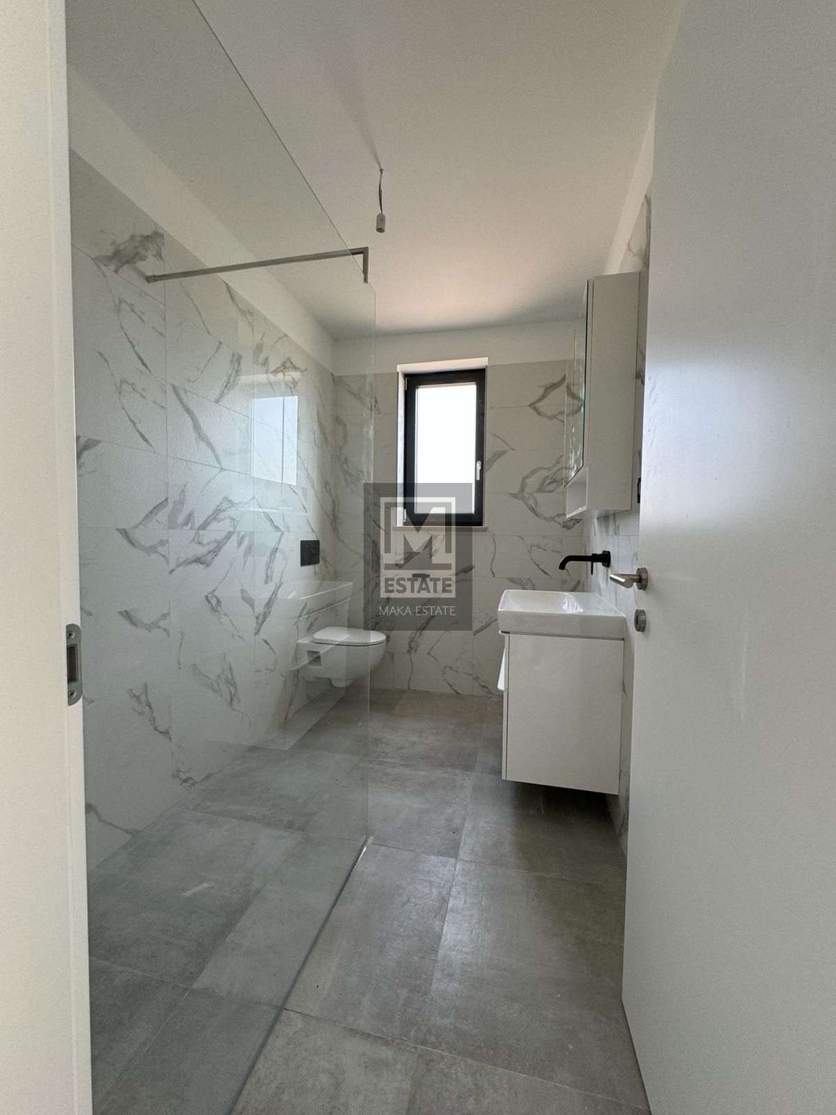 Parenzo, dintorni, Casa ad un piano con piscina in una posizione tranquilla