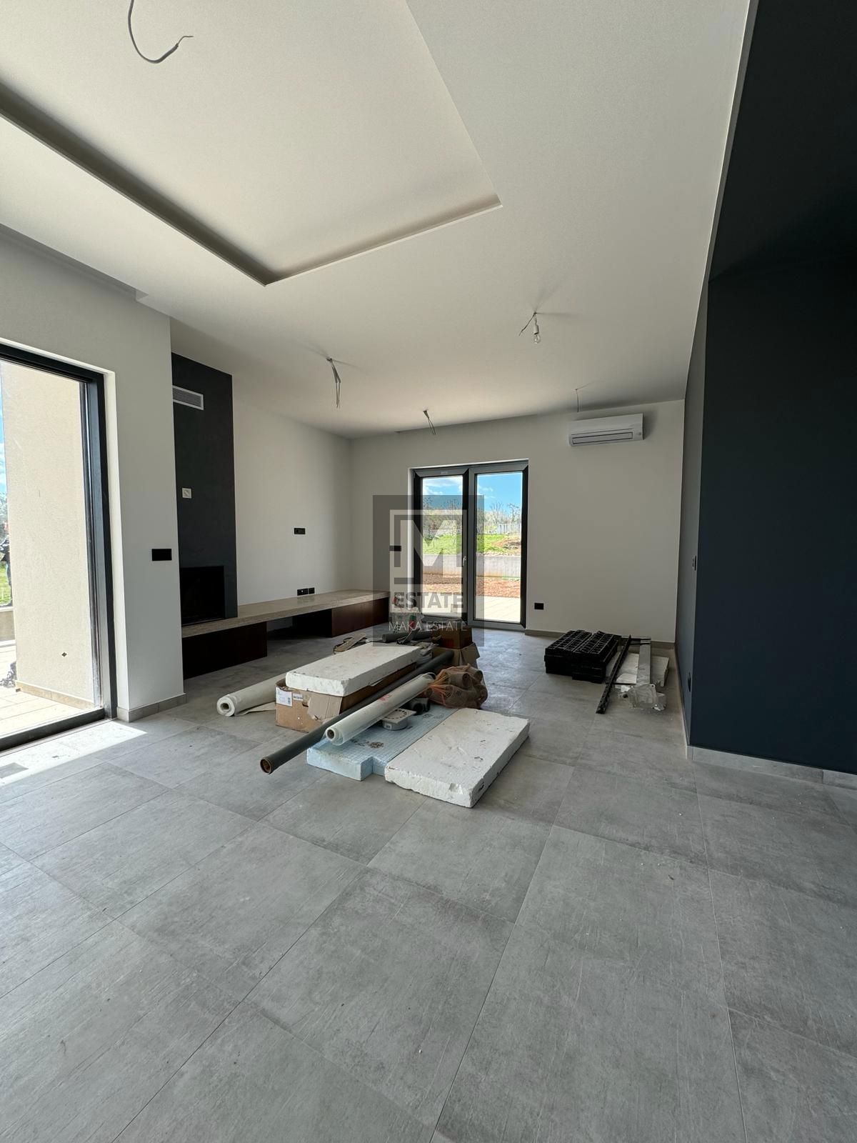 Parenzo, dintorni, Casa ad un piano con piscina in una posizione tranquilla