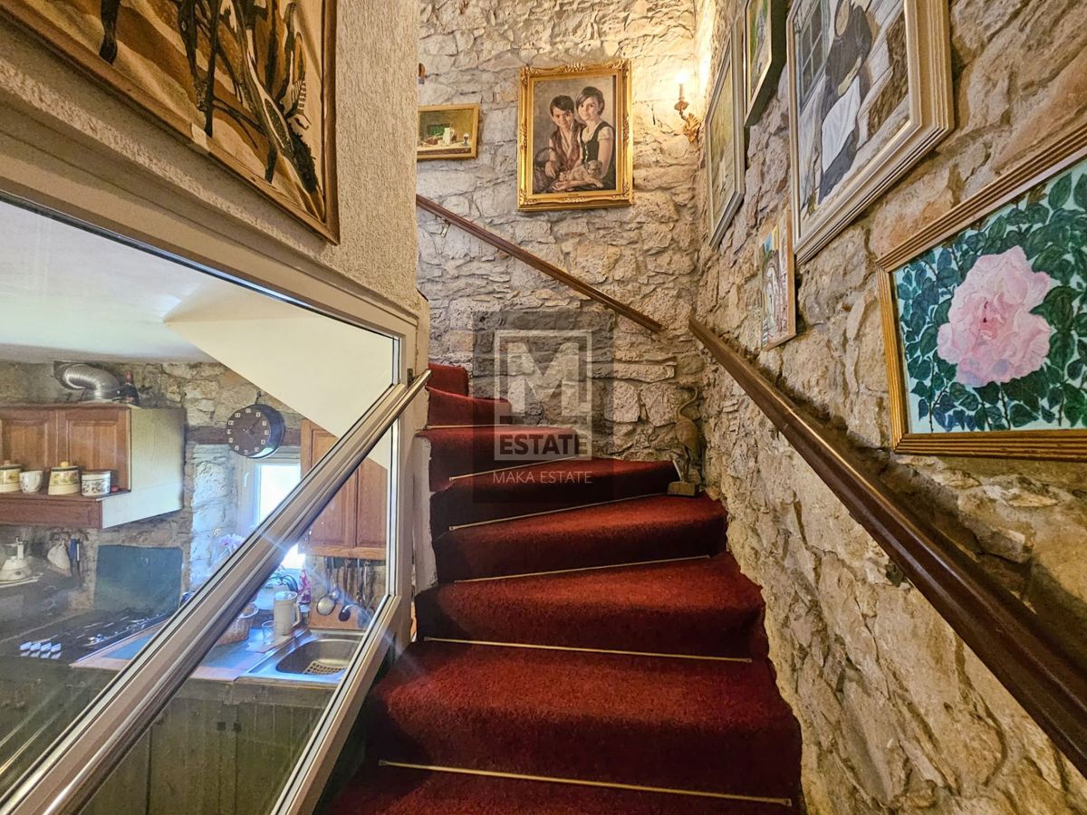 Parenzo, dintorni, affascinante casa autoctona ristrutturata