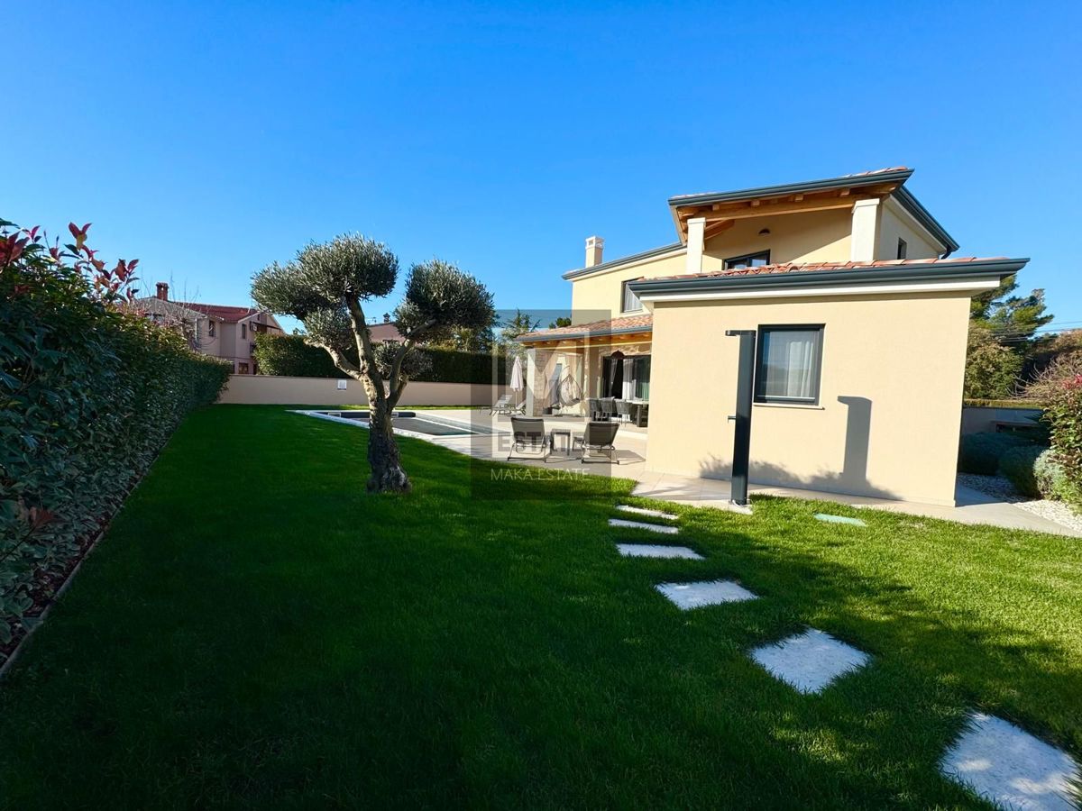 Parenzo, Bellissima villa con piscina!