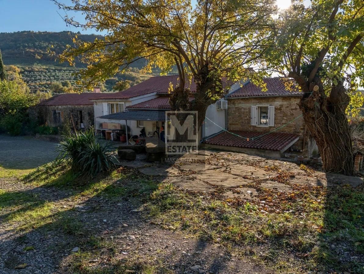 Isola, Slovenia, bella casa con vista sul mare e ampio terreno di 86.218 m2