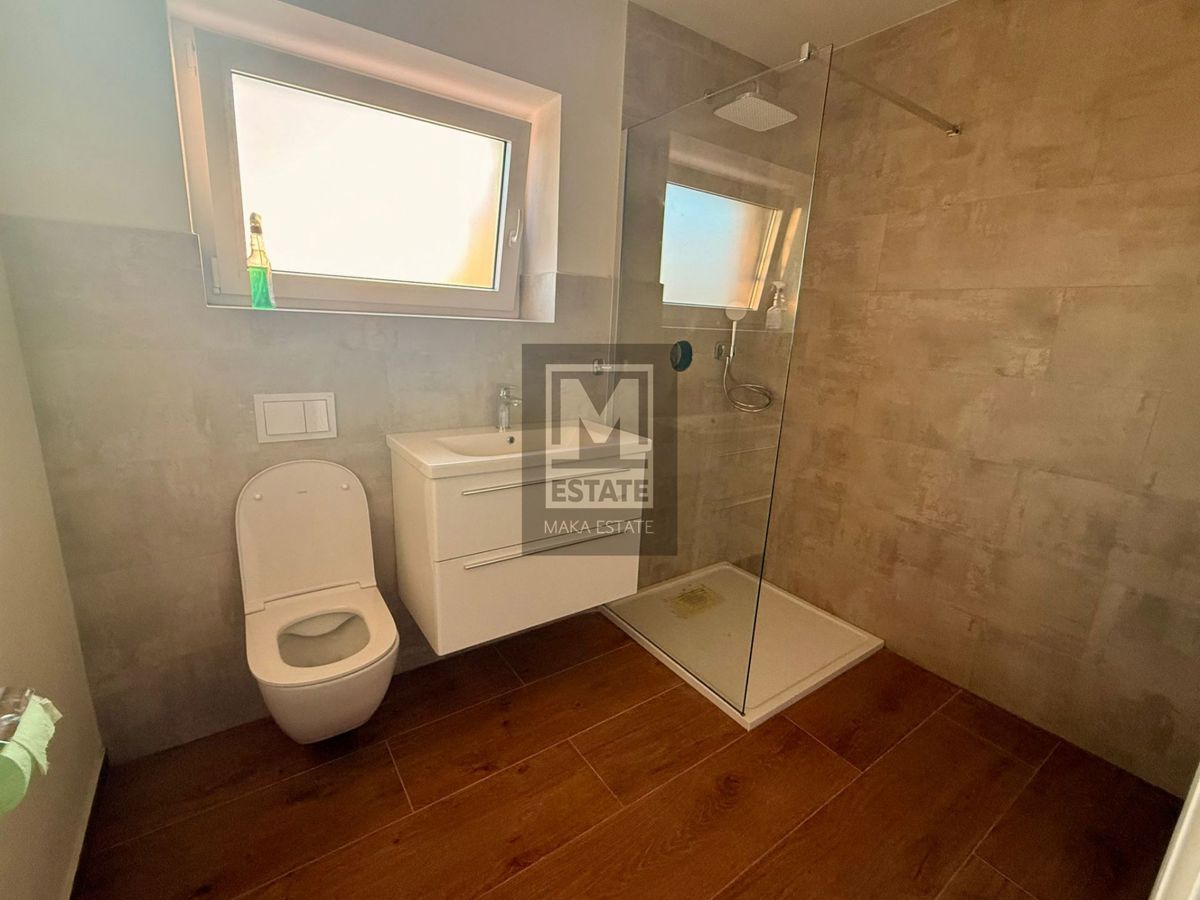 Peljaki, Tinjan, Splendida casa in pietra