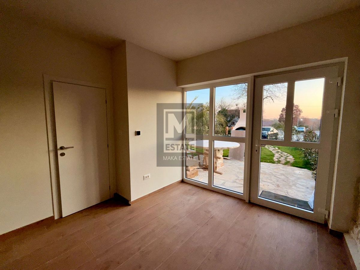 Peljaki, Tinjan, Splendida casa in pietra