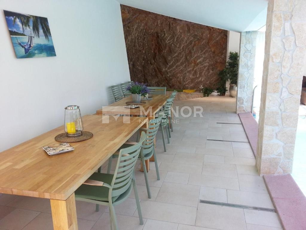 Casa Dramalj, Crikvenica, 370m2