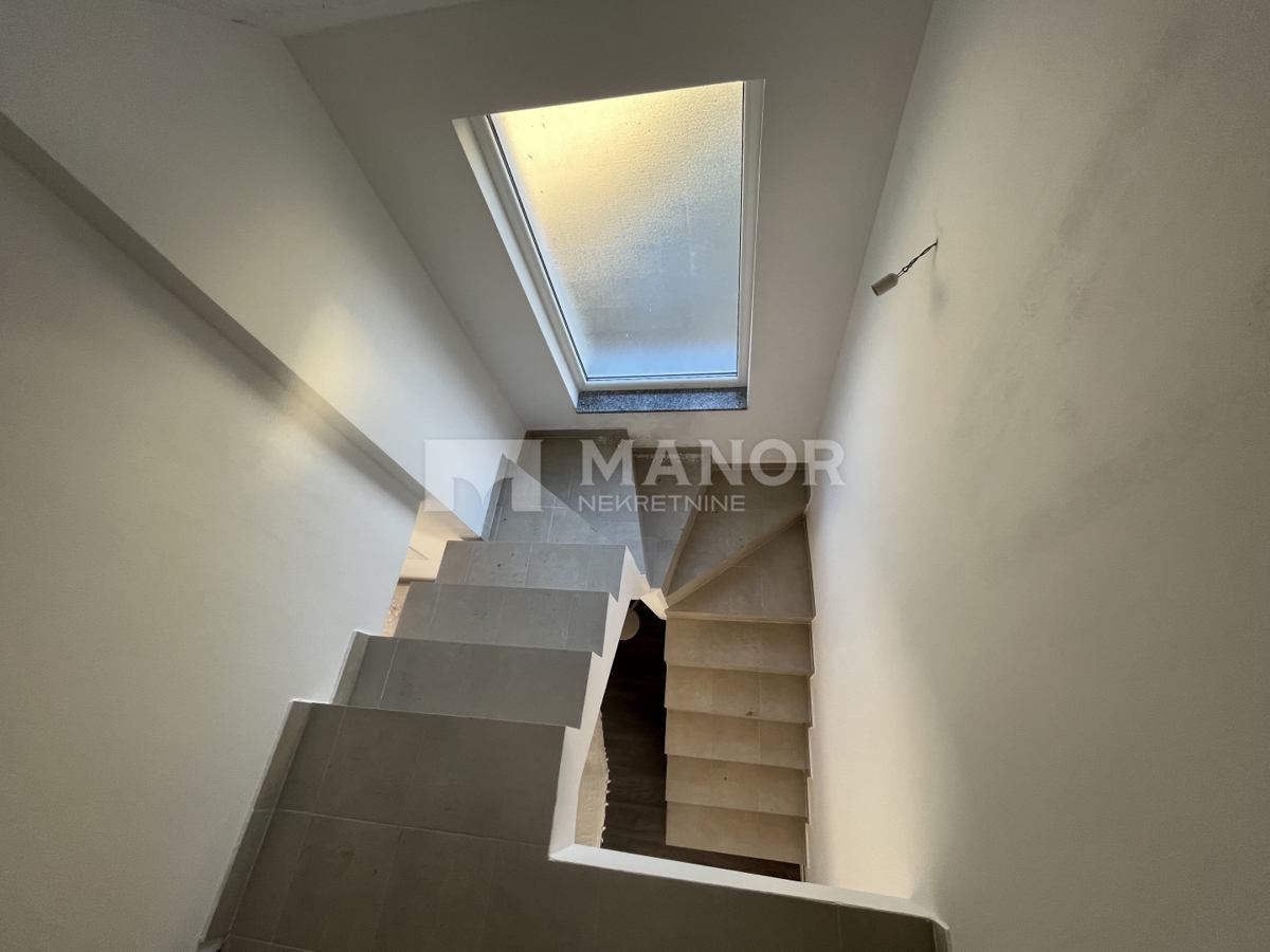 Casa Novi Vinodolski, 100m2