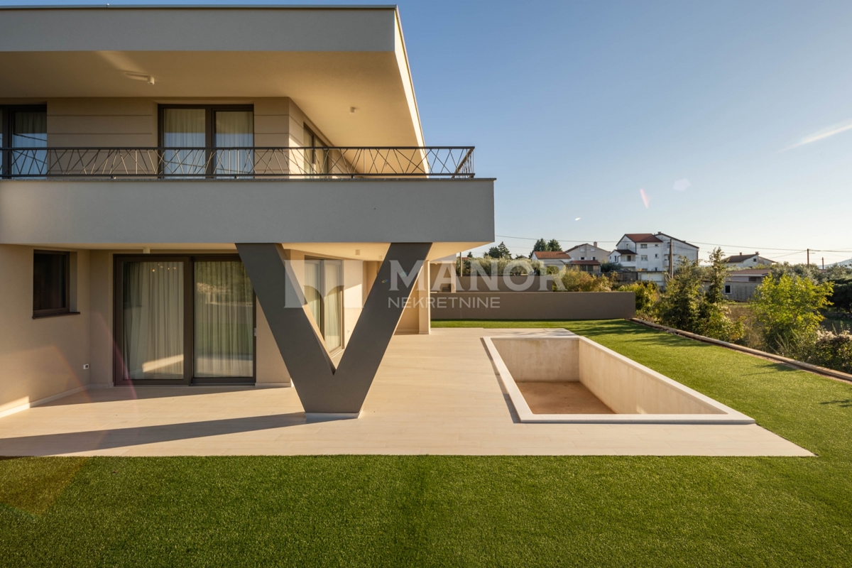 ISOLA DI KRK, LINARDIĆI – Villa Indipendente con Piscina