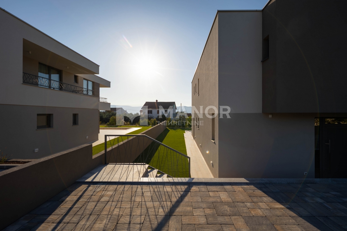 ISOLA DI KRK, LINARDIĆI – Villa Indipendente con Piscina
