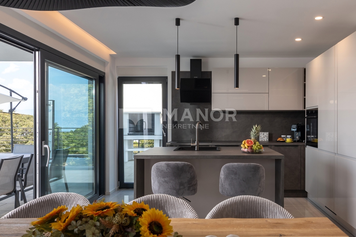Casa Kostrena, 245m2
