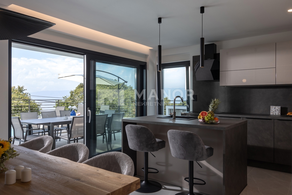 Casa Kostrena, 245m2