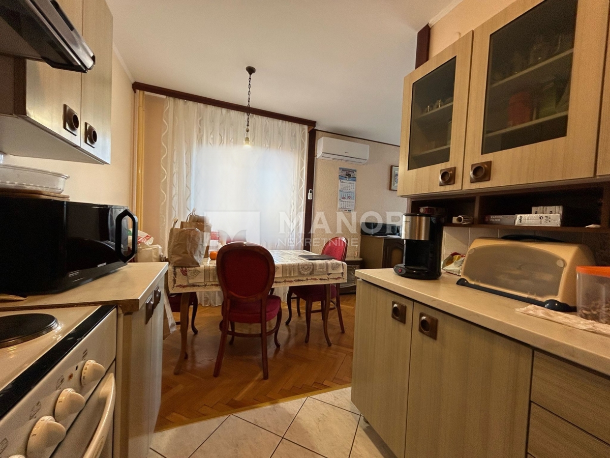 Appartamento Gornja Vežica, Rijeka, 70m2