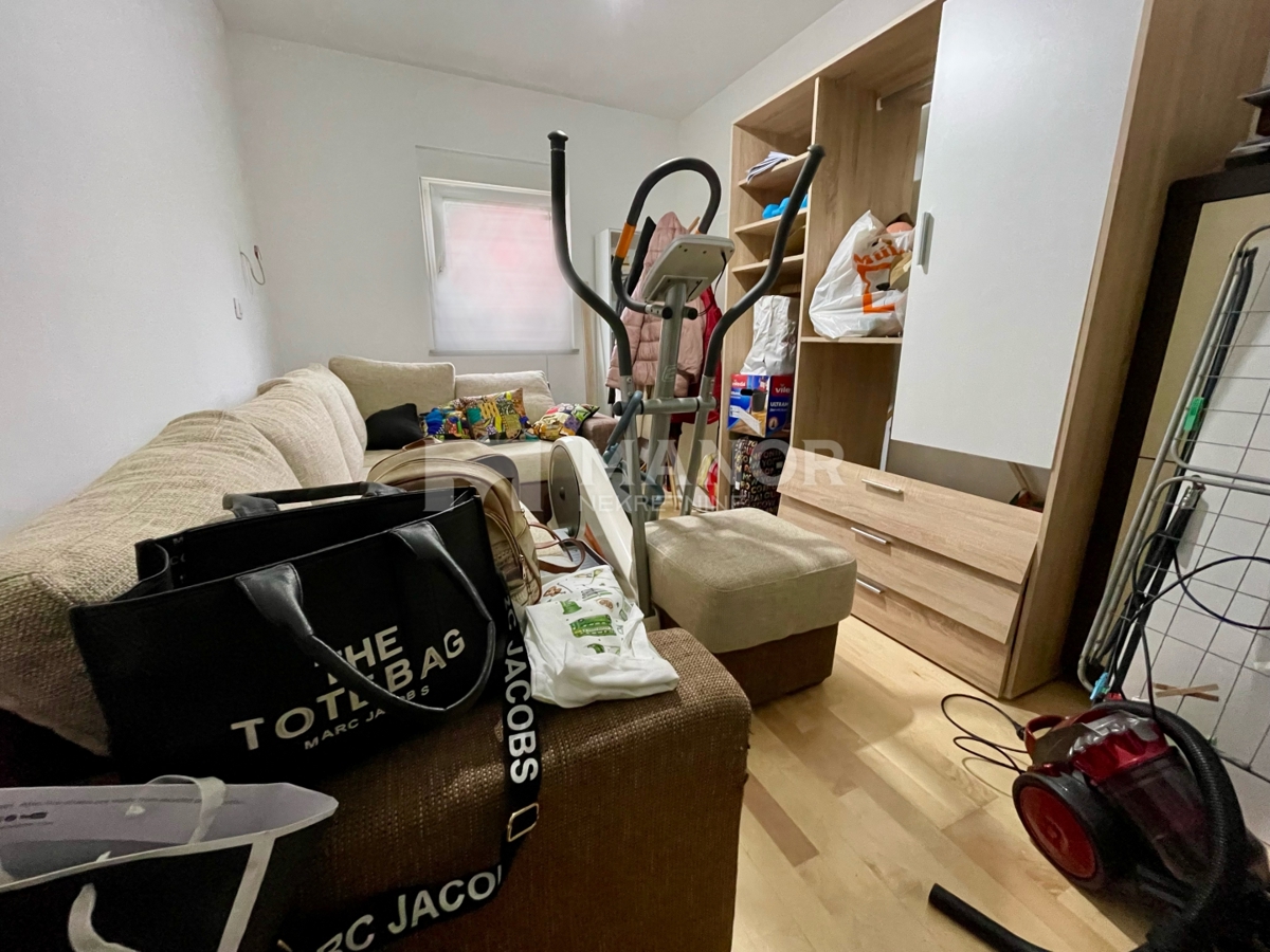 Appartamento Zamet, Rijeka, 77m2