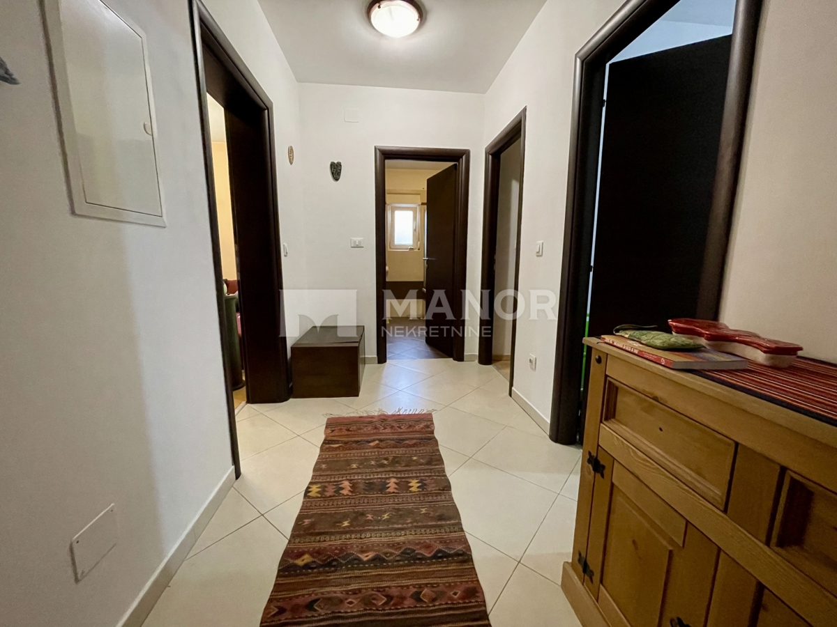 Appartamento Zamet, Rijeka, 77m2