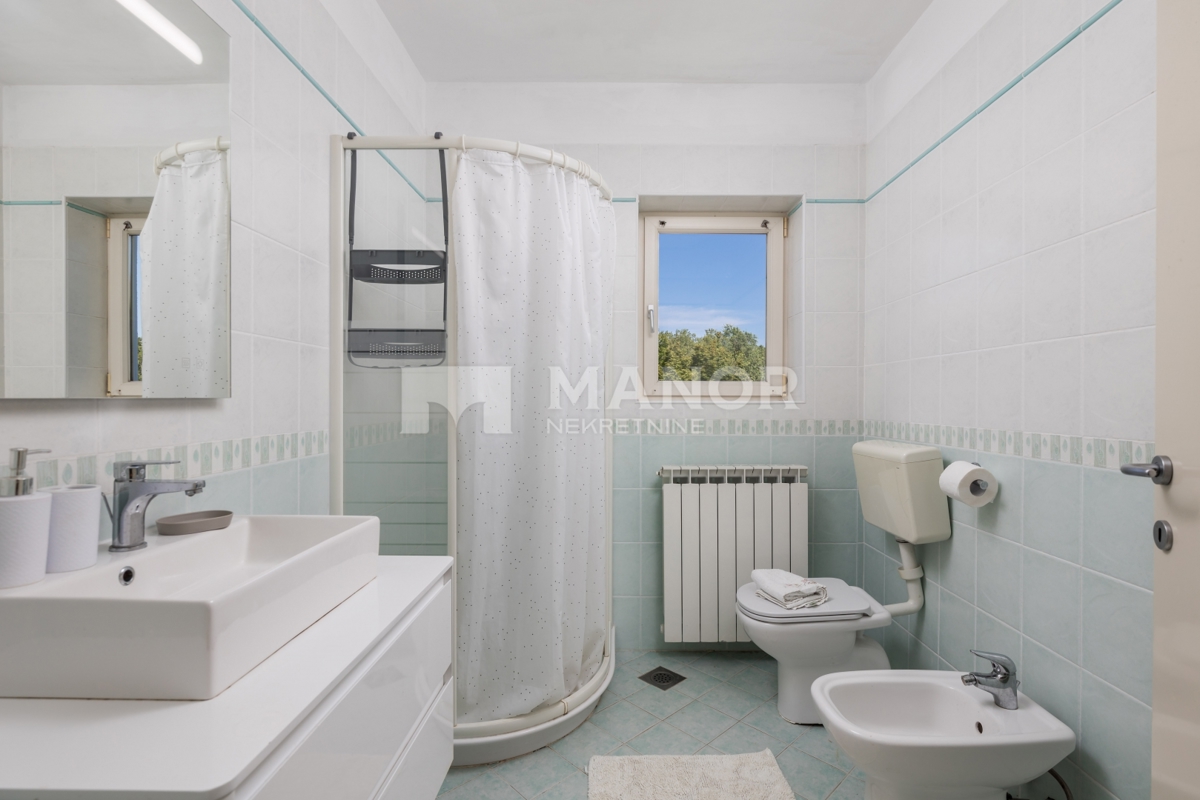 OPATIJA, COSTABELLA – Villa Két Lakással, Medencével és Tengeri Kilátással