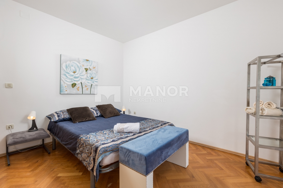 OPATIJA, COSTABELLA – Villa Két Lakással, Medencével és Tengeri Kilátással