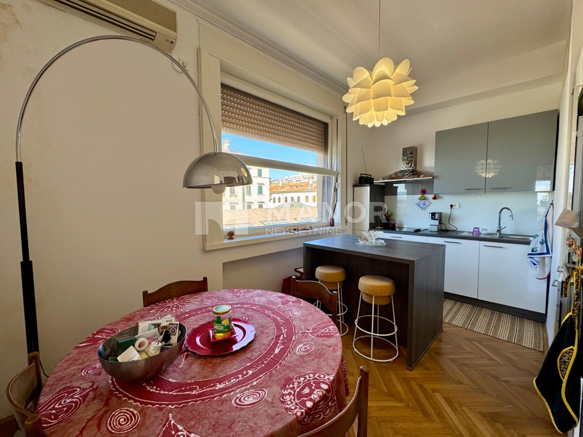 Appartamento Centar, Rijeka, 66m2