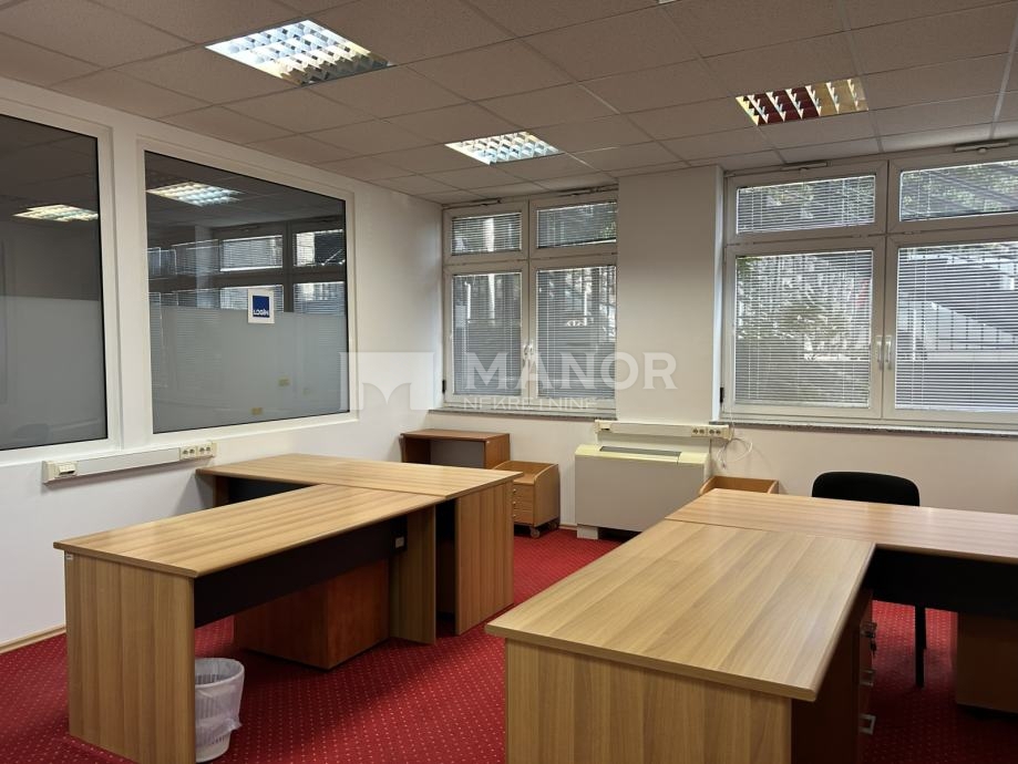 Commerciale Rastočine, Rijeka, 325m2