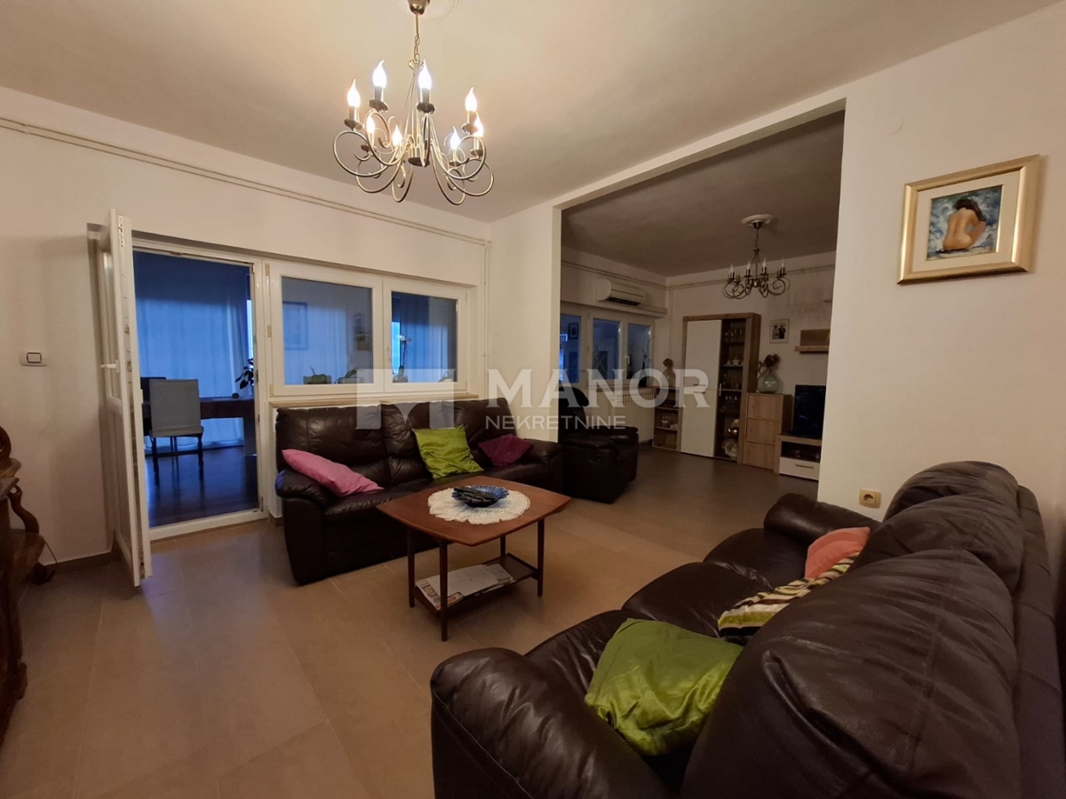 Casa Kraljevica, 908m2