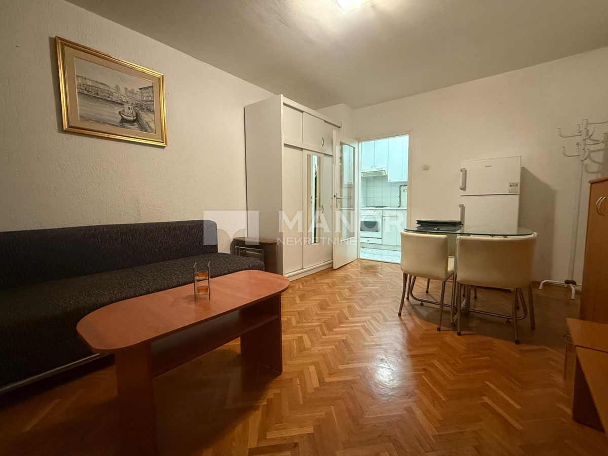 Appartamento Zamet, Rijeka, 23m2