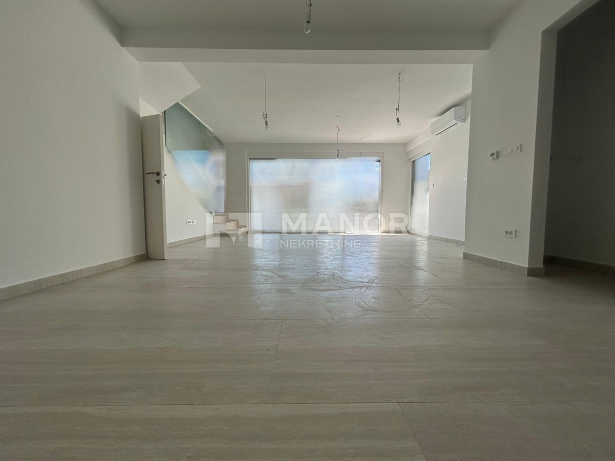 Appartamento Dramalj, Crikvenica, 107m2