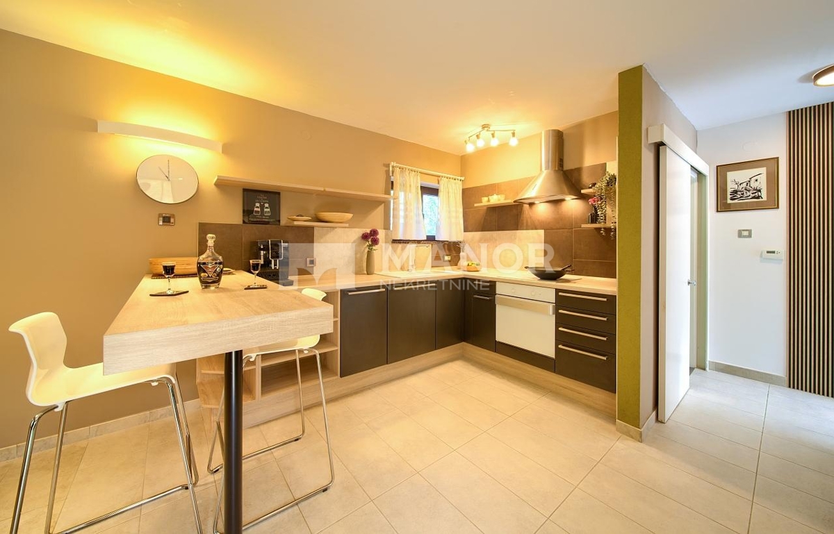 Casa Dražice, Jelenje, 98m2