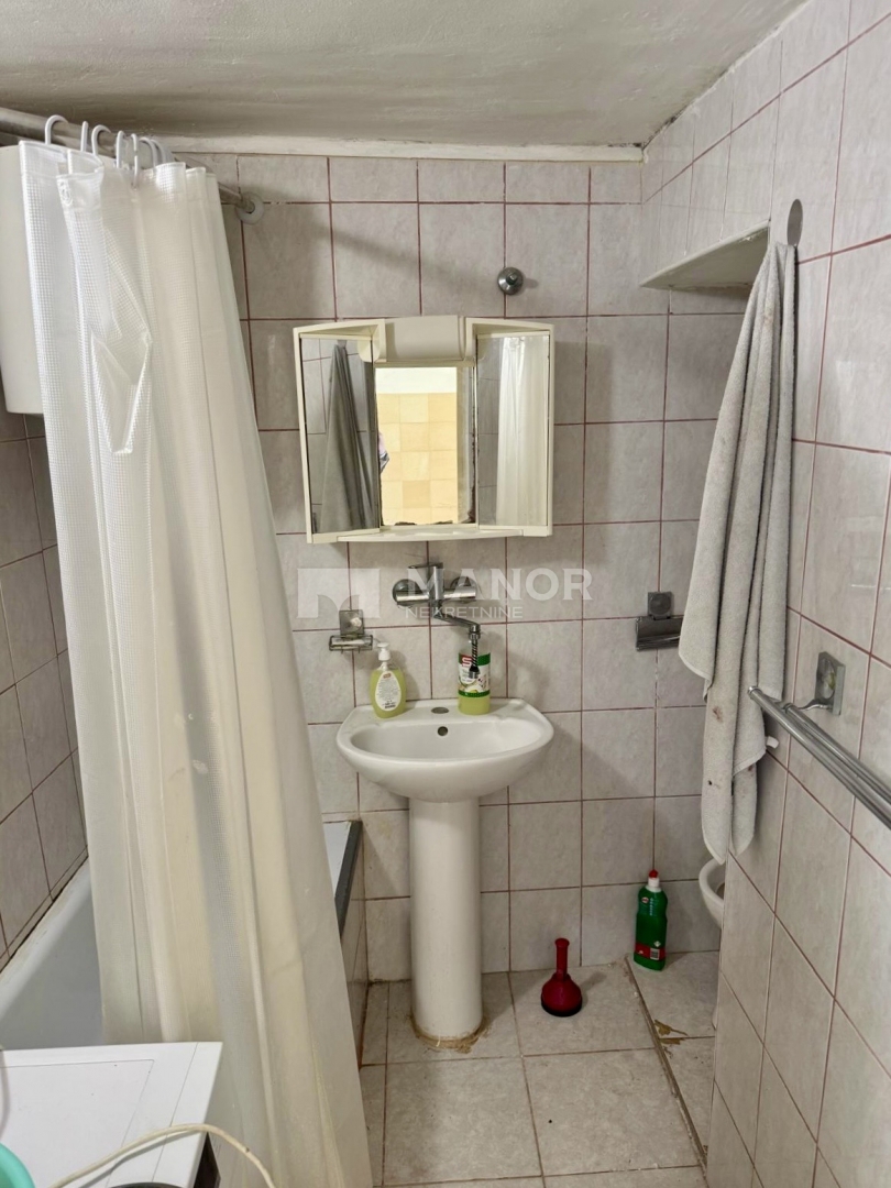 Appartamento Kantrida, Rijeka, 61m2