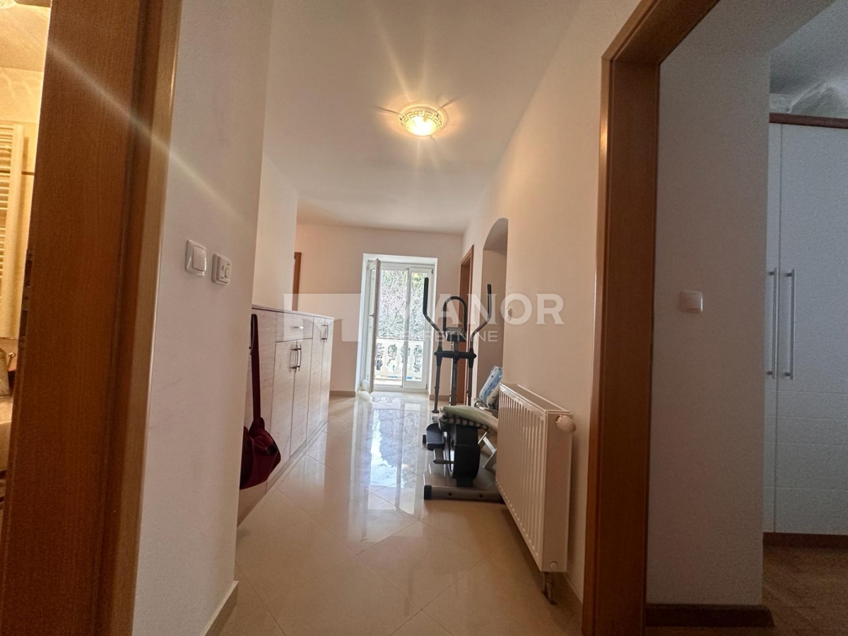 Appartamento Malinska, Malinska-Dubašnica, 114m2