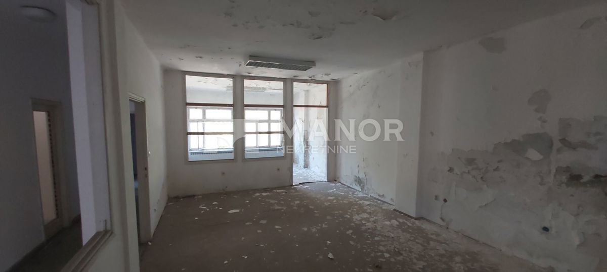 Commerciale Mlaka, Rijeka, 1.040m2