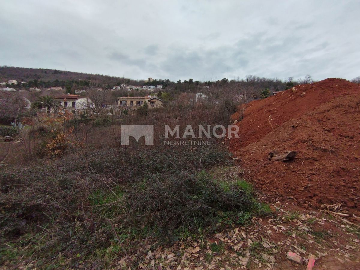 Lovran, 1.300m2