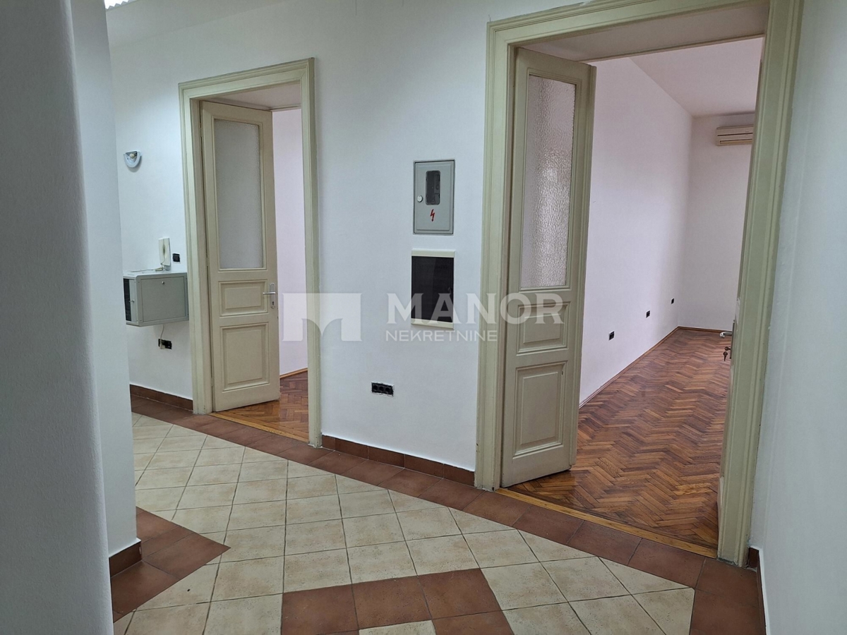 Appartamento Centar, Rijeka, 75m2