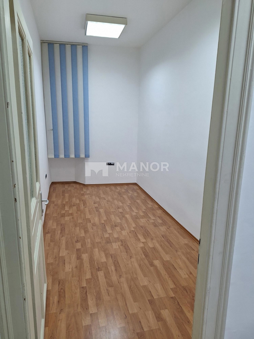 Appartamento Centar, Rijeka, 75m2