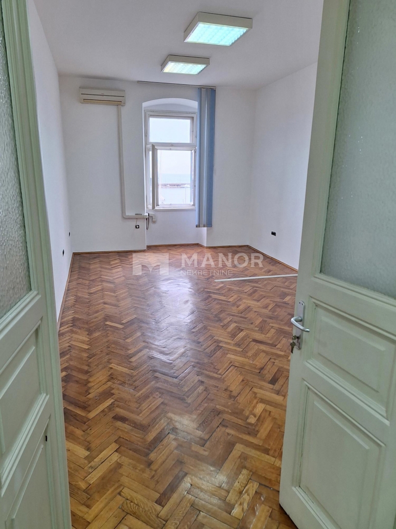 Appartamento Centar, Rijeka, 75m2