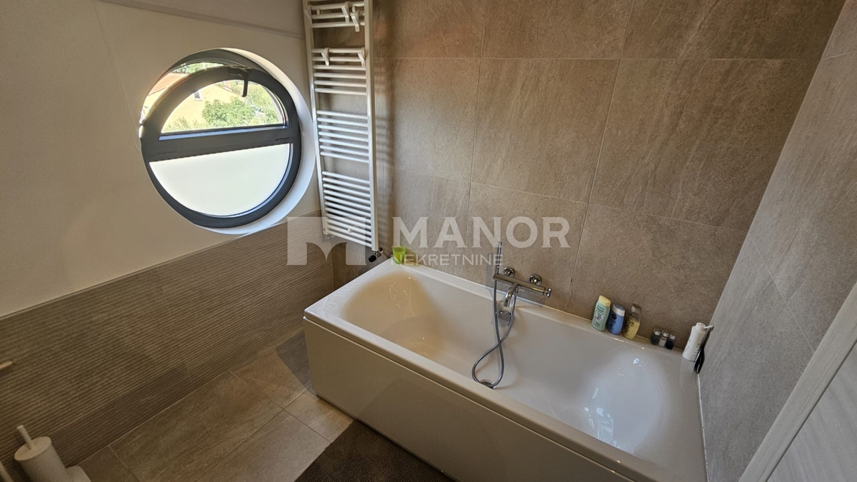 Appartamento Bulevard, Rijeka, 112m2