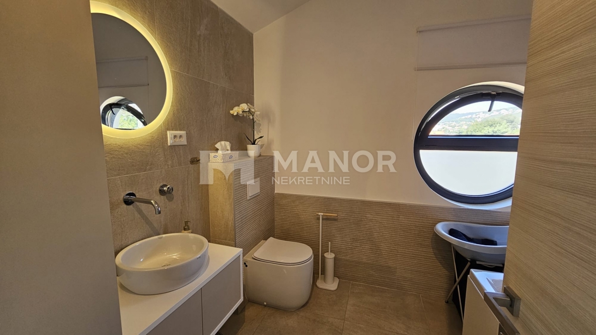 Appartamento Bulevard, Rijeka, 112m2