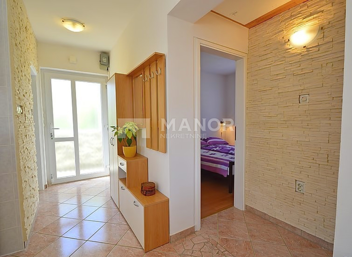 Casa Pinezići, Krk, 100m2