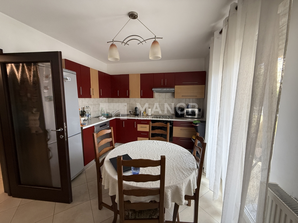 Appartamento Viškovo, 75m2