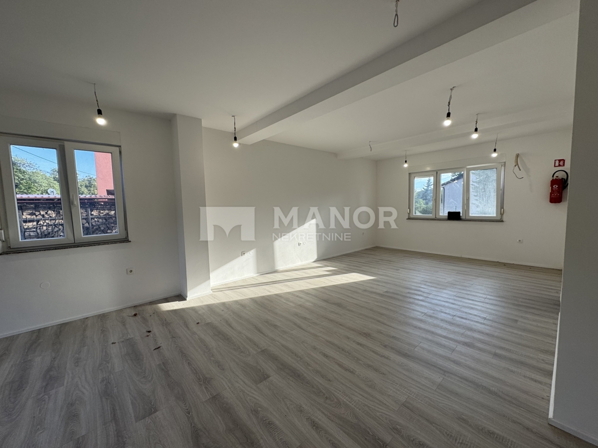 Commerciale Saršoni, Viškovo, 74m2