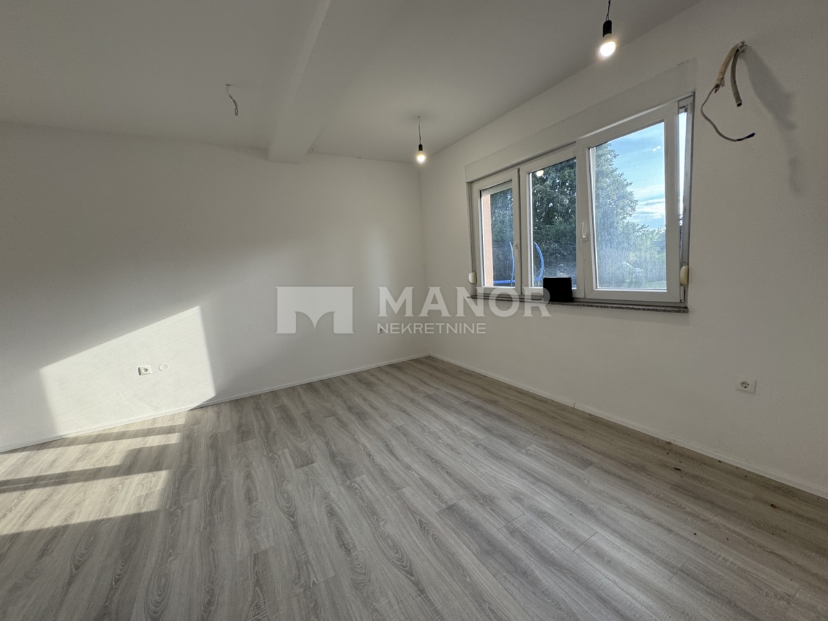 Commerciale Saršoni, Viškovo, 74m2