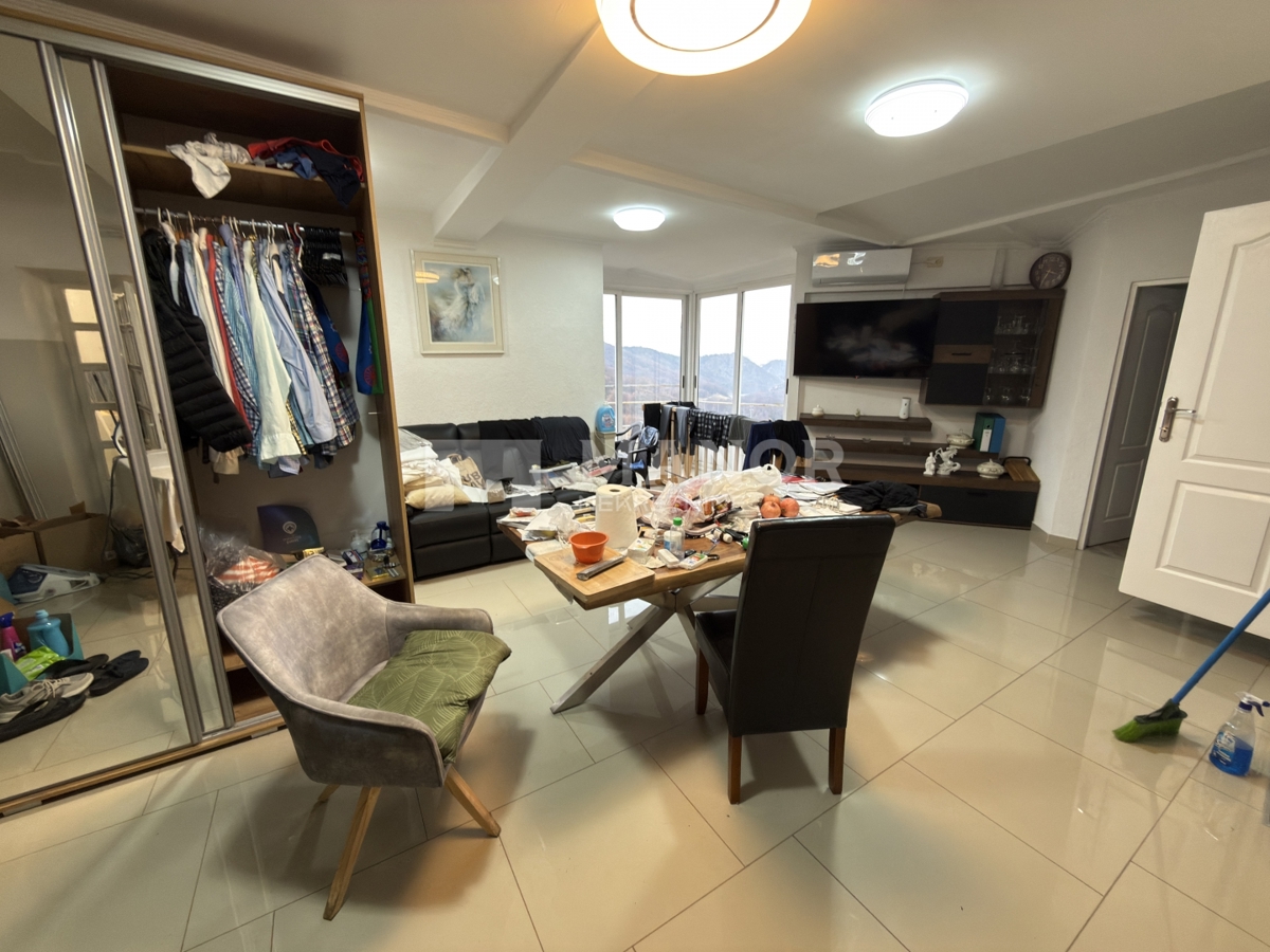 Appartamento Sveti Kuzam, Rijeka, 181m2