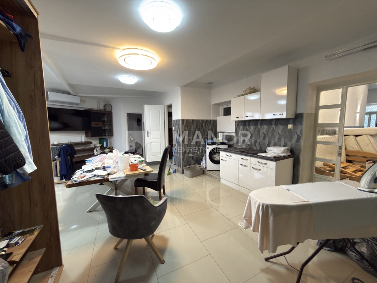 Appartamento Sveti Kuzam, Rijeka, 181m2