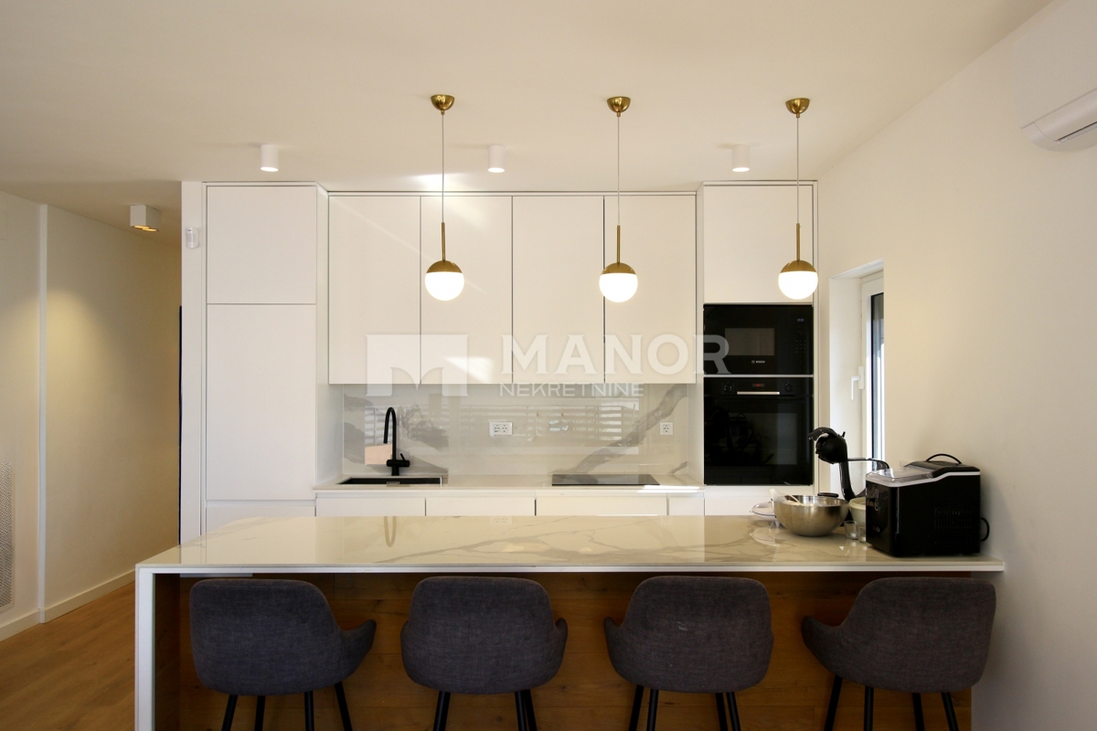 Appartamento Kostrena, 110m2